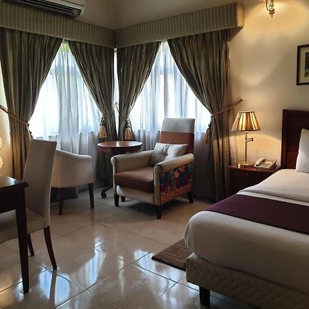 Three Arms Hotel Lagos Bagian luar foto