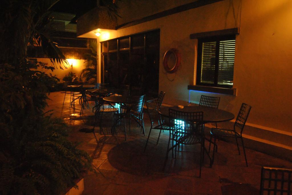 Three Arms Hotel Lagos Bagian luar foto