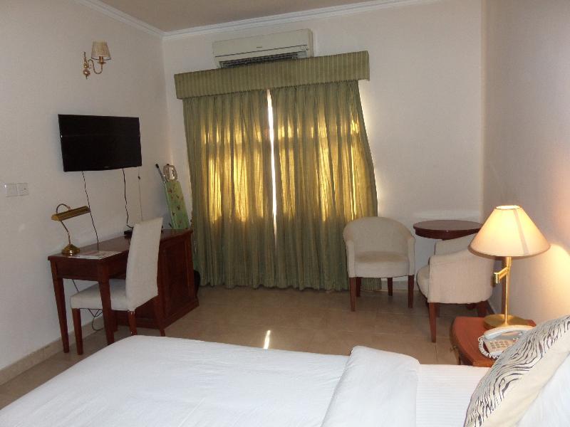 Three Arms Hotel Lagos Bagian luar foto