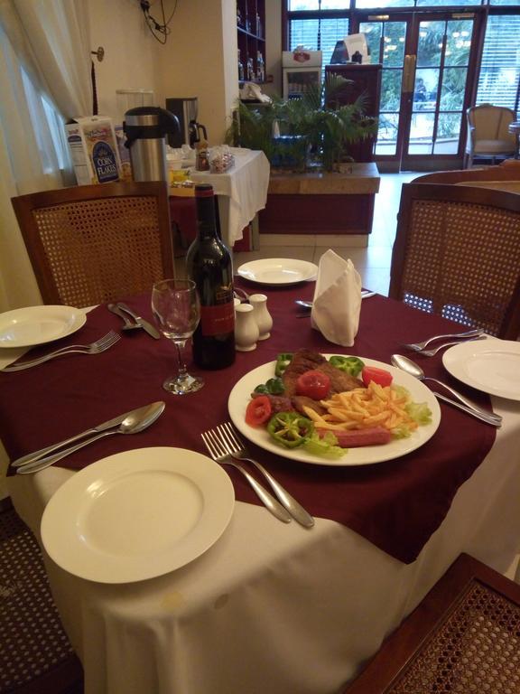 Three Arms Hotel Lagos Bagian luar foto