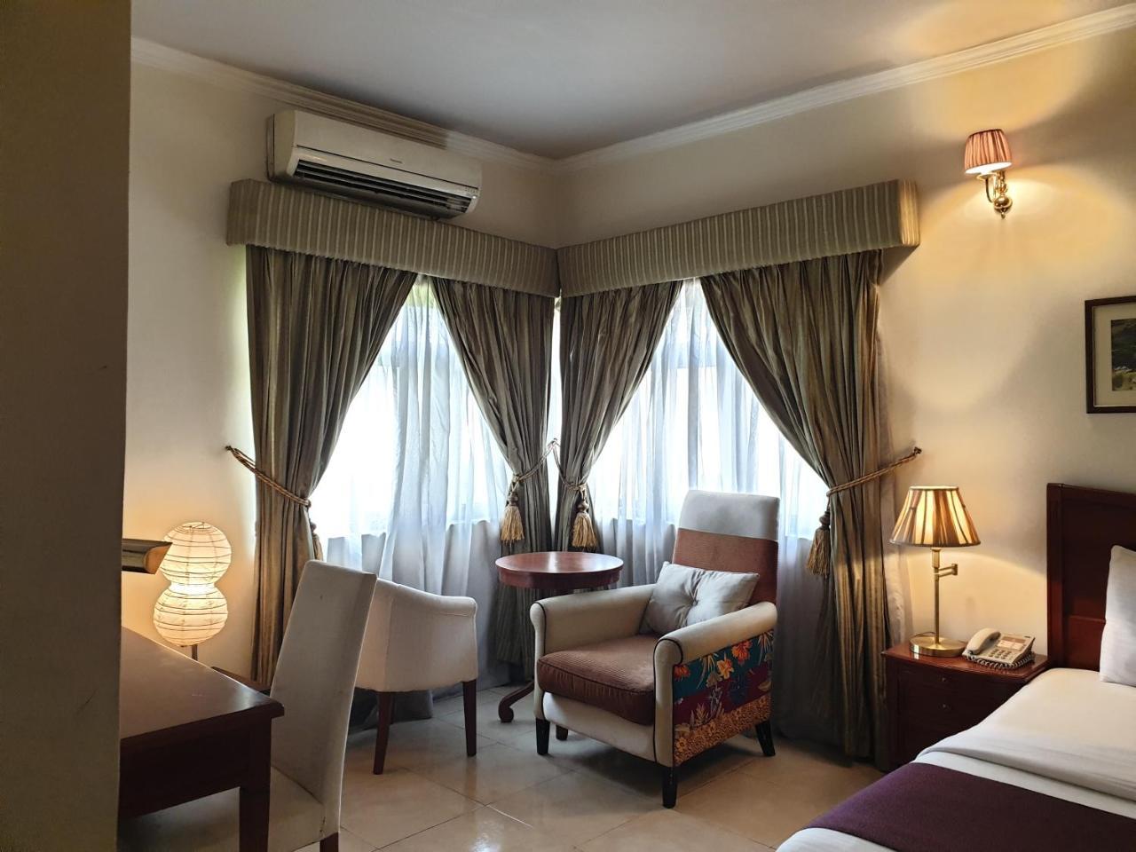 Three Arms Hotel Lagos Bagian luar foto